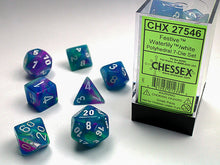 CHX 27546 Festive Waterlily/White Polyhedral 7 Die Set